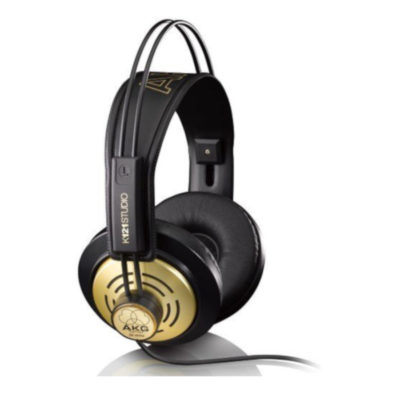 AKG K121