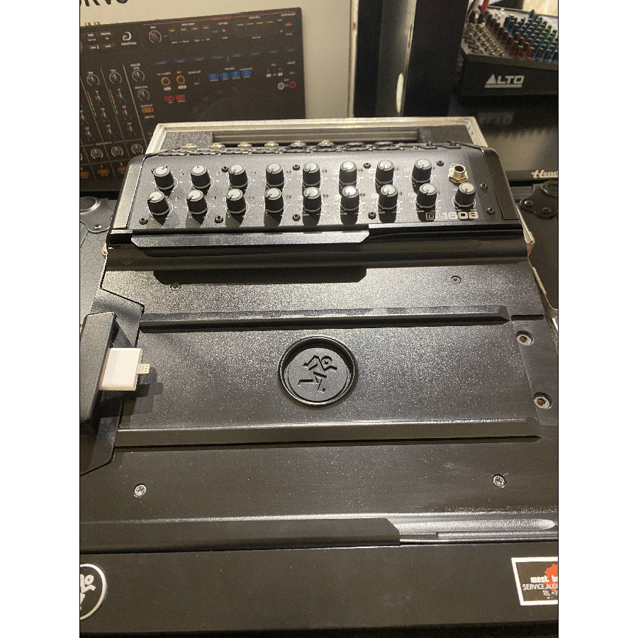 MACKIE DL1608 COMPLETO DI CASE (USATO) - immagine 3